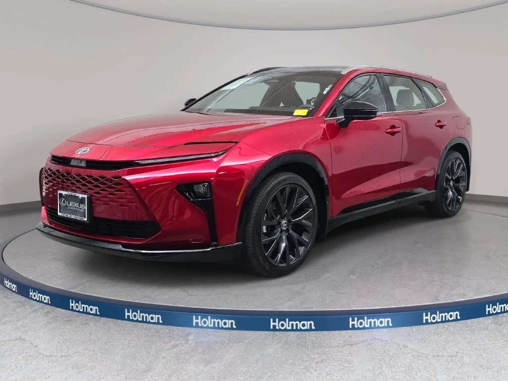 Used 2025 Red Toyota Limited image 1