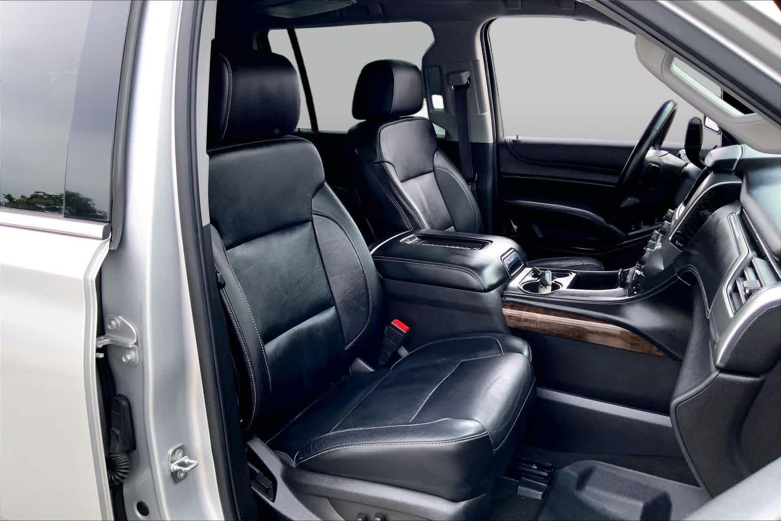 Used 2015 Silver Ice Metallic Chevrolet LT image 9