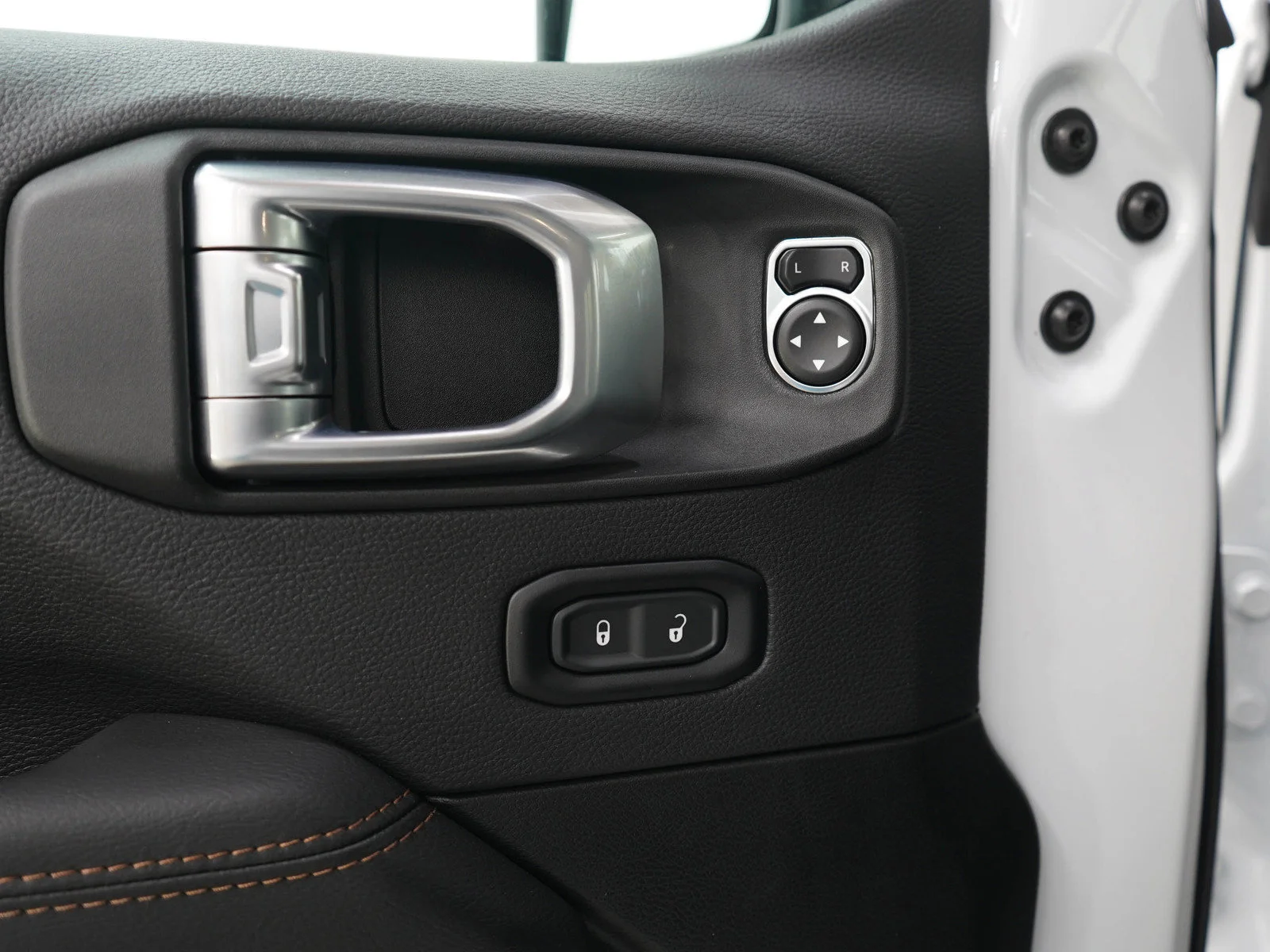 Used 2023 Bright White Clearcoat Jeep Rubicon 392 image 18