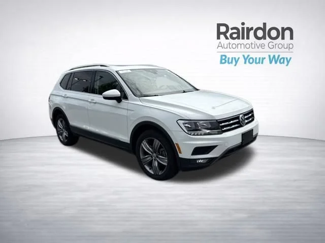 Used 2021 Pure White Volkswagen SE image 1