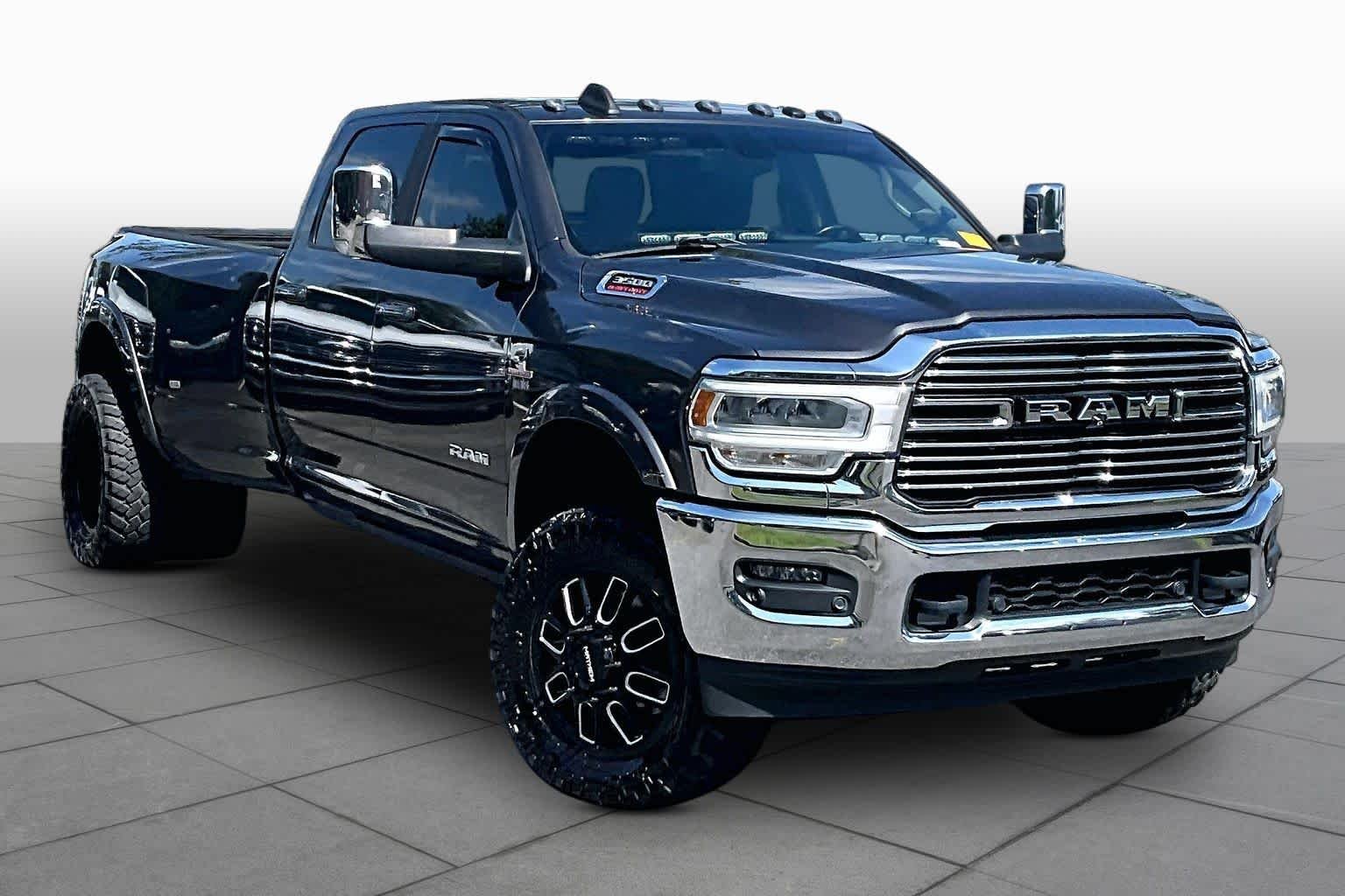 Used 2021 Granite Crystal Metallic Clearcoat Ram Laramie image 3