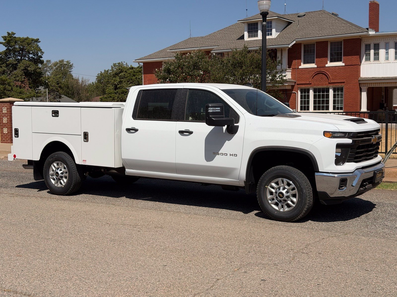 New 2026 Summit White Chevrolet WT image 2