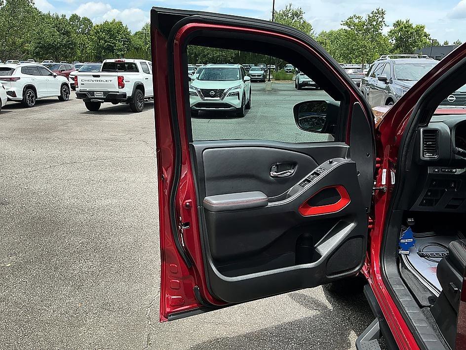 Used 2022 Cardinal Red Tricoat Nissan PRO-X image 11