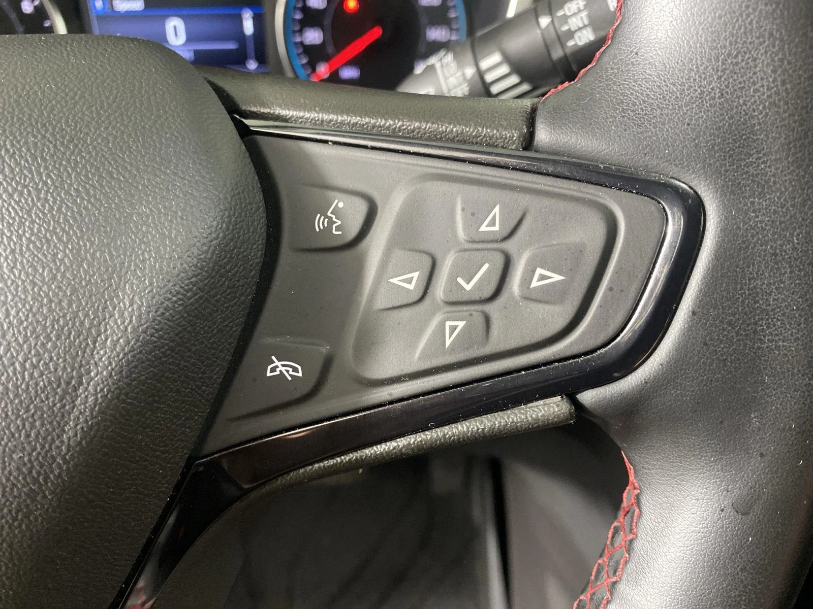 Used 2024 Mosaic Black Metallic Chevrolet RS image 15