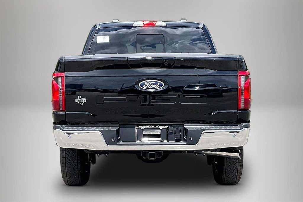 New 2026 Ford F-150 XLT 4D SuperCrew