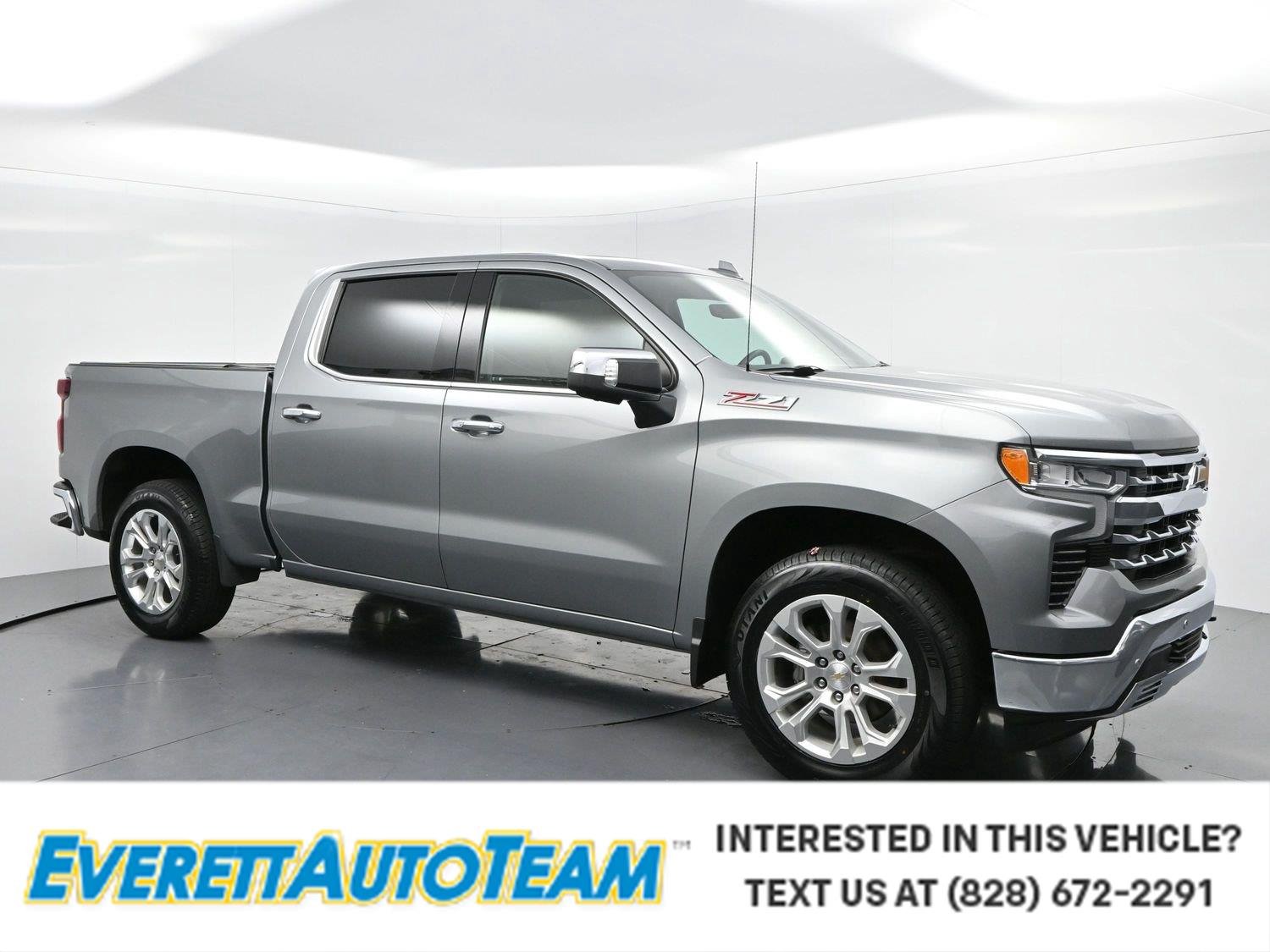 Sterling Gray Metallic 2024 Chevrolet Silverado 1500 Pickup Truck Four-Wheel Drive 