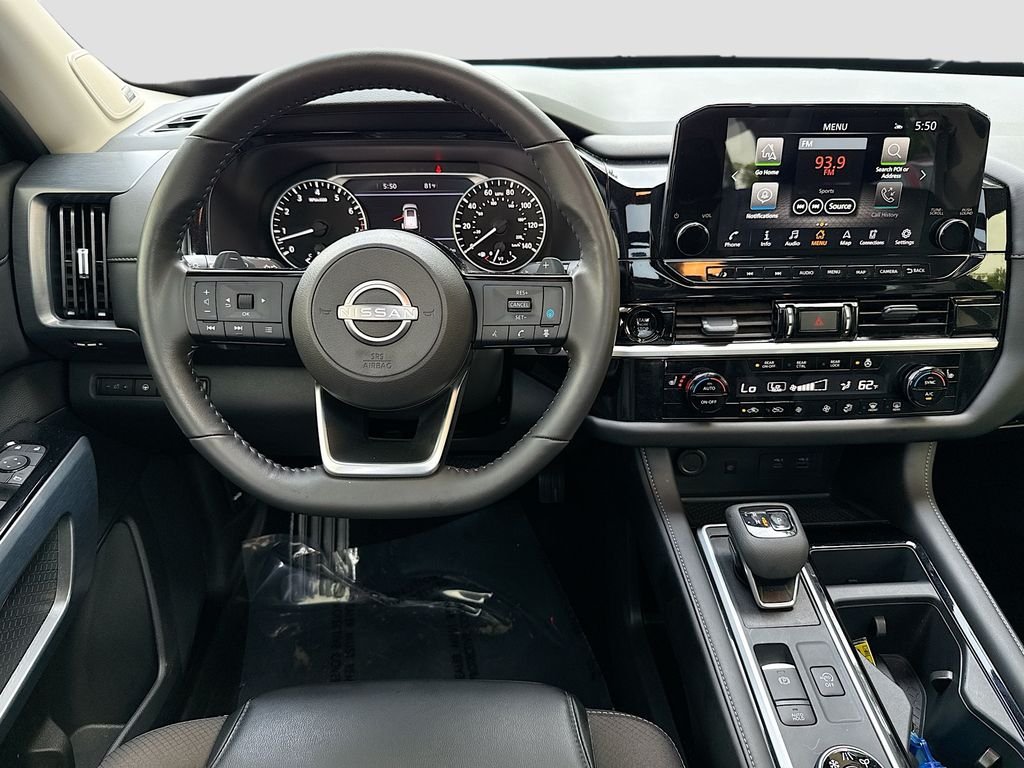 Used 2025 Super Black Nissan SL image 23
