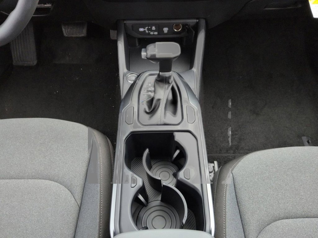 New 2026 Snow White Pearl Kia LXS image 16