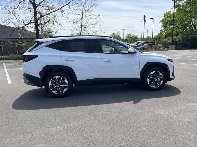 New 2026 White Hyundai SEL image 38