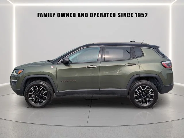 Used 2021 Green Jeep Trailhawk image 4