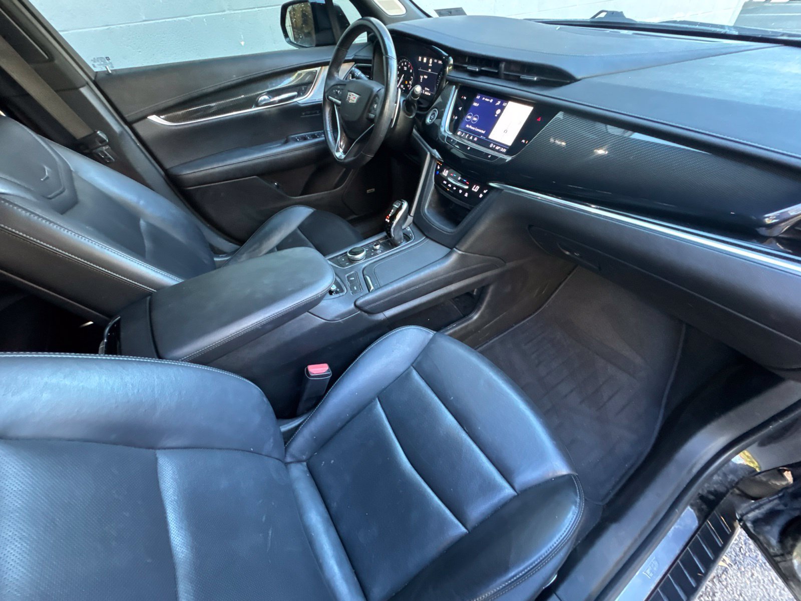 Used 2021 Black Cadillac Sport image 34