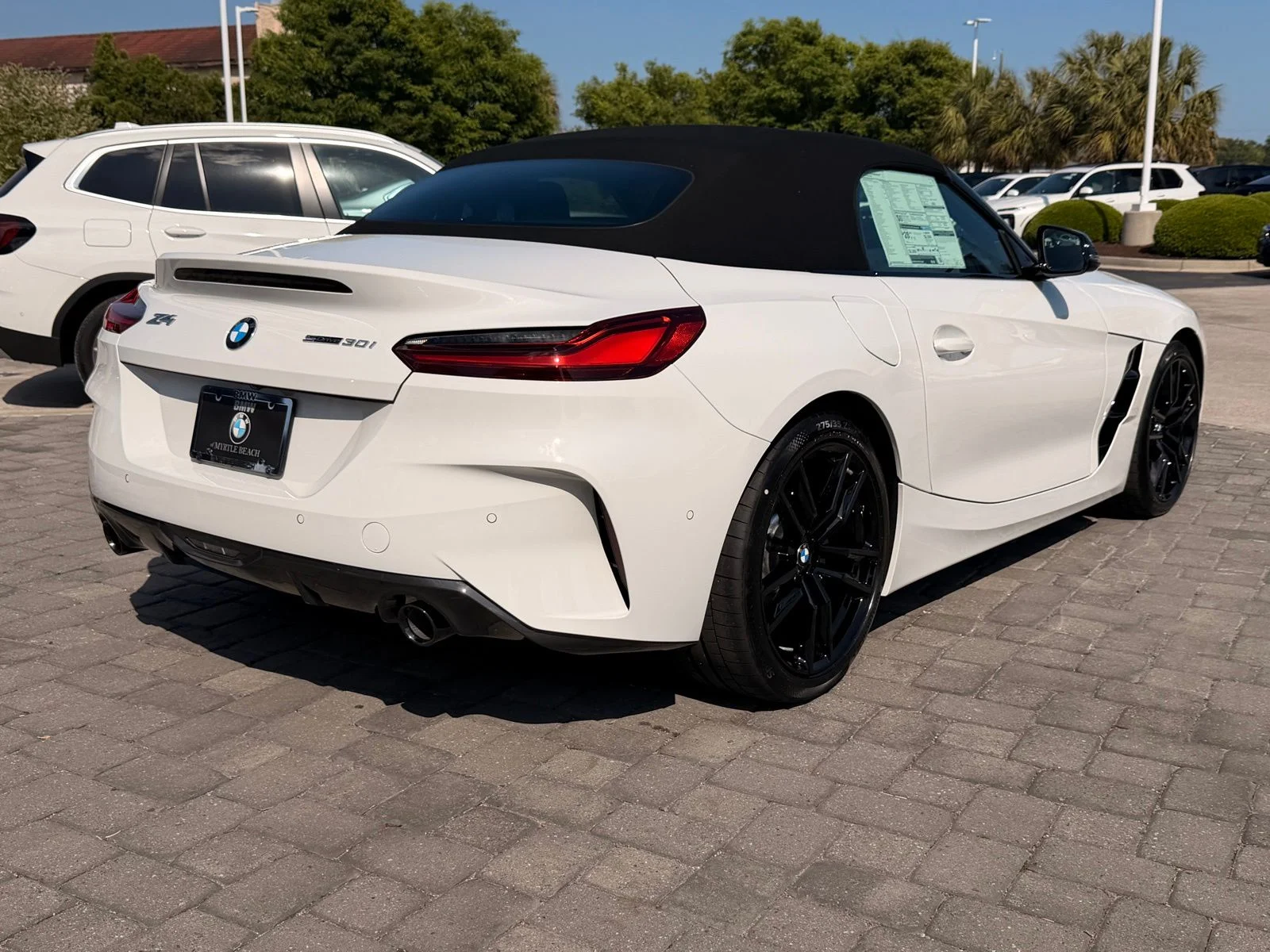 New 2026 Alpine White BMW sDrive30i image 7