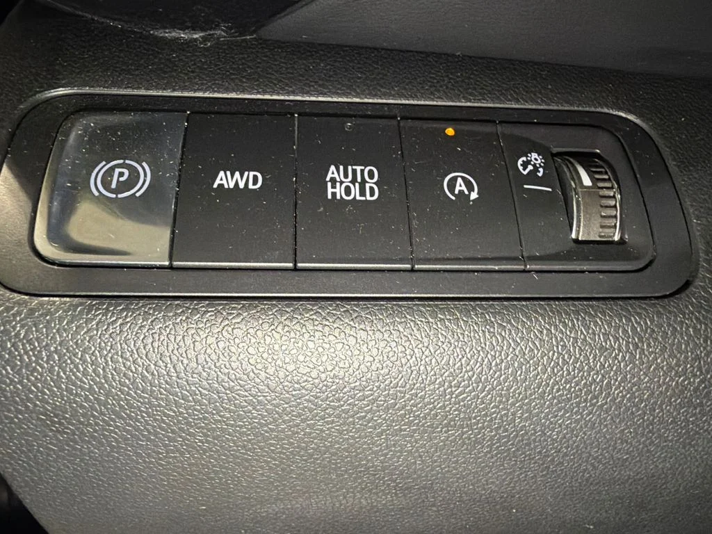 Used 2026 Mosaic Black Metallic Chevrolet AWD LT image 17