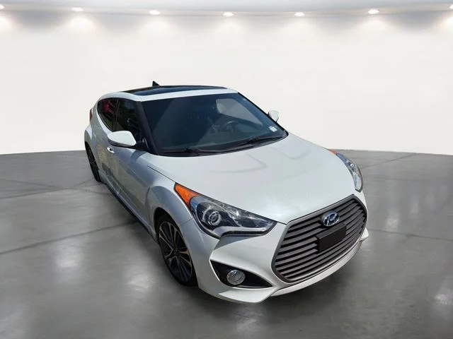 Used 2016 White Hyundai Turbo image 8