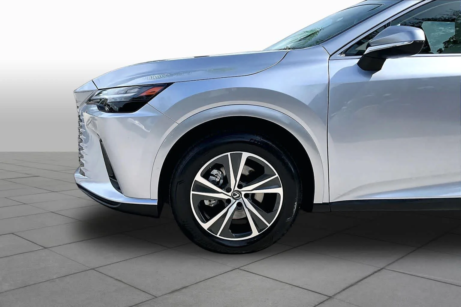 Used 2024 Iridium Lexus Premium image 11