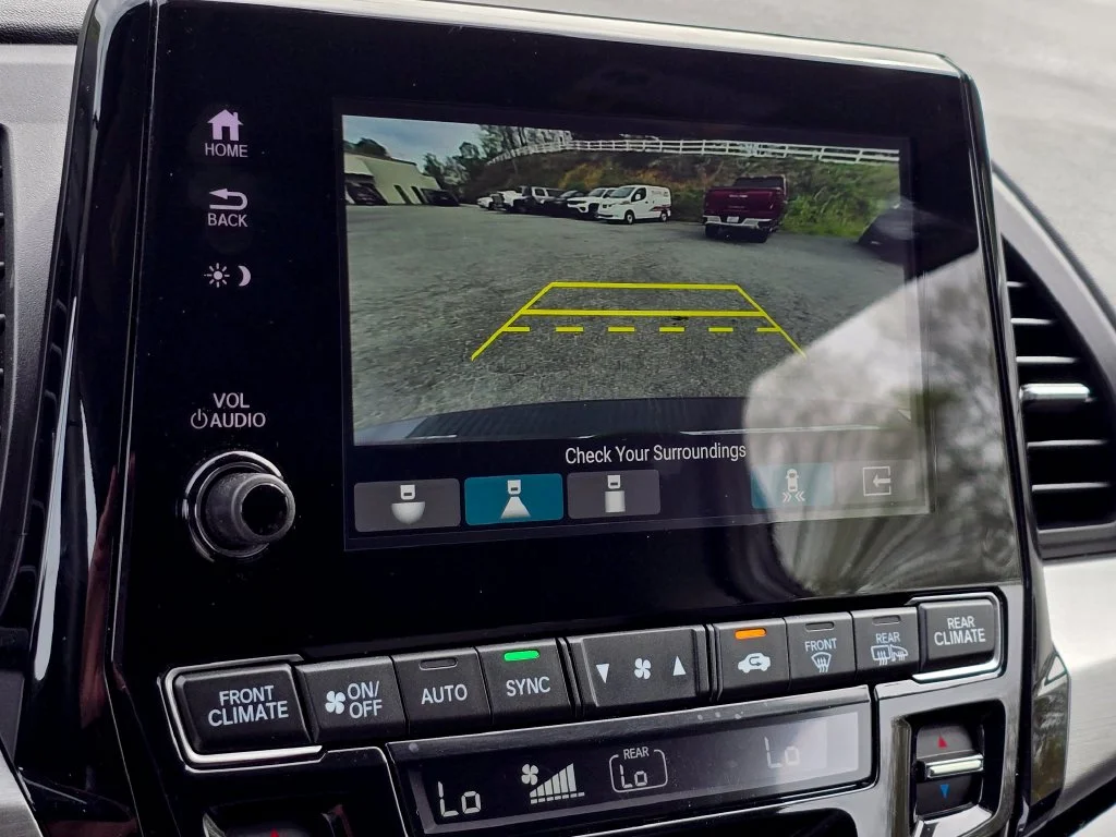 Used 2023 Gray Honda Touring image 11