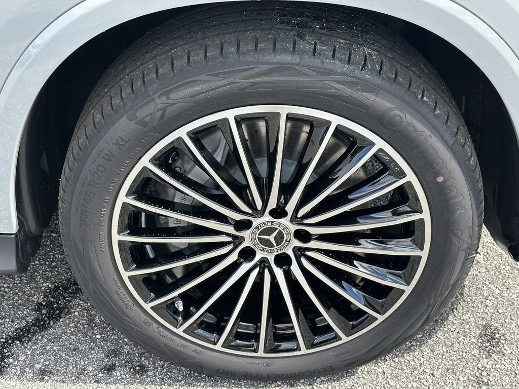 New 2026 MANUFAKTUR Alpine Grey Mercedes-Benz GLC 300 image 14