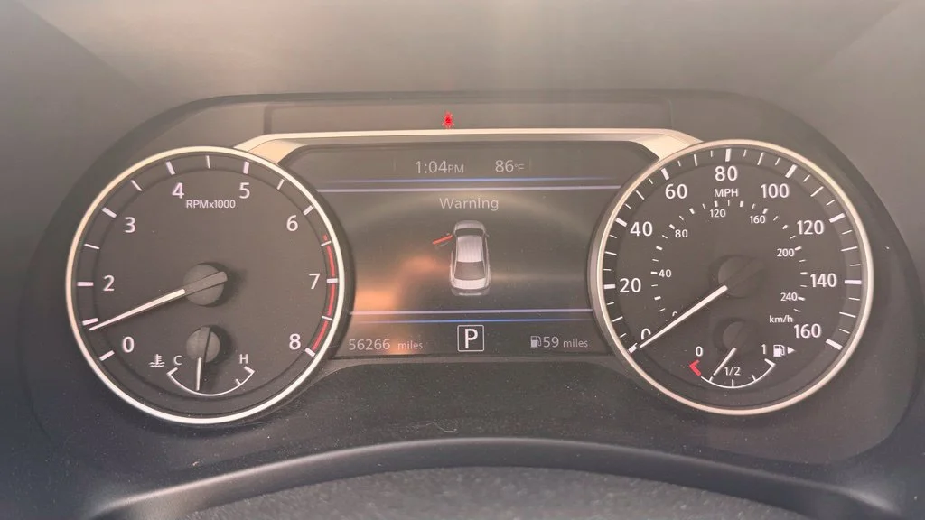 Used 2025 Gray Nissan SV image 8