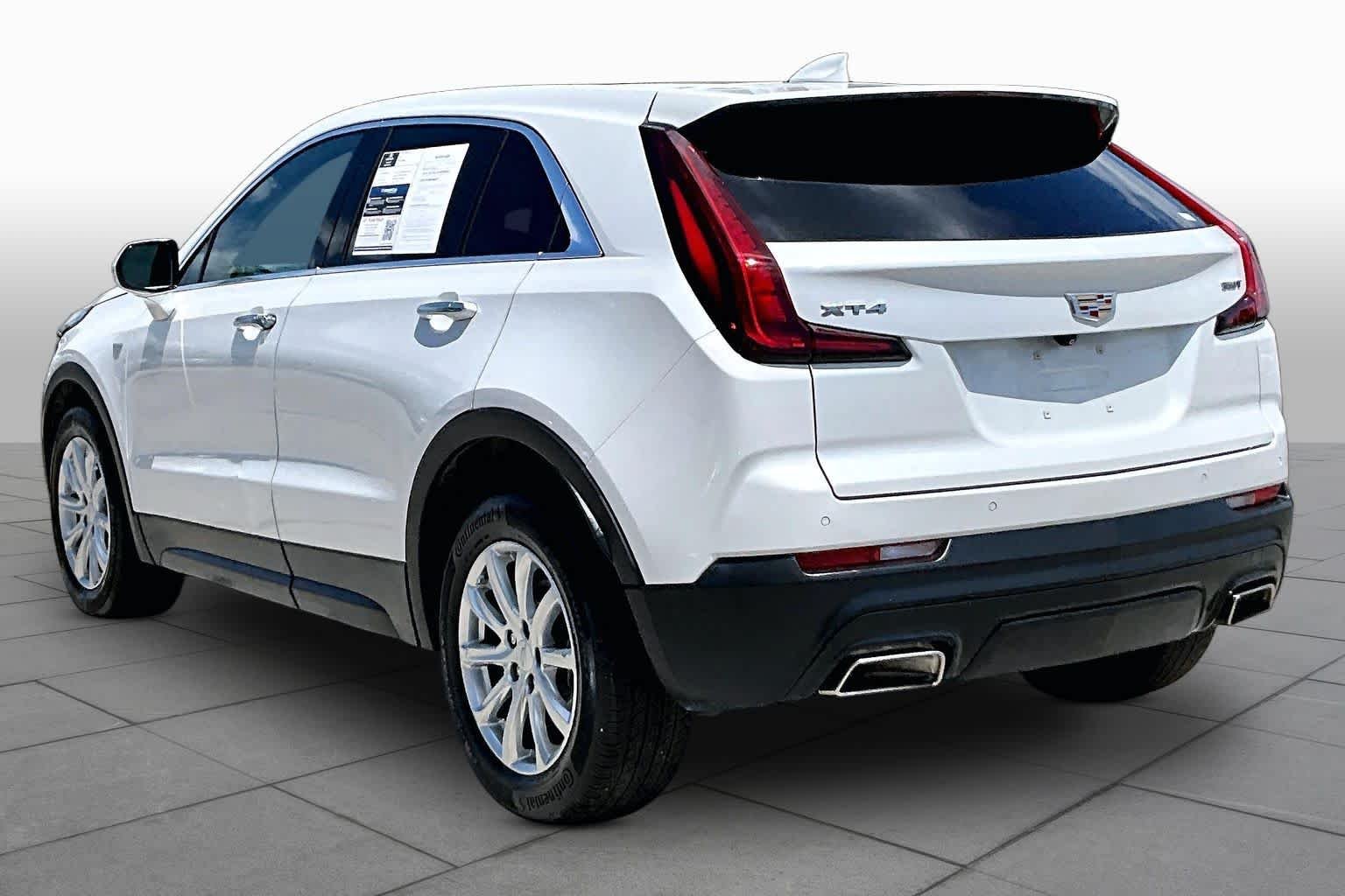 Used 2023 Crystal White Tricoat Cadillac FWD Luxury image 12