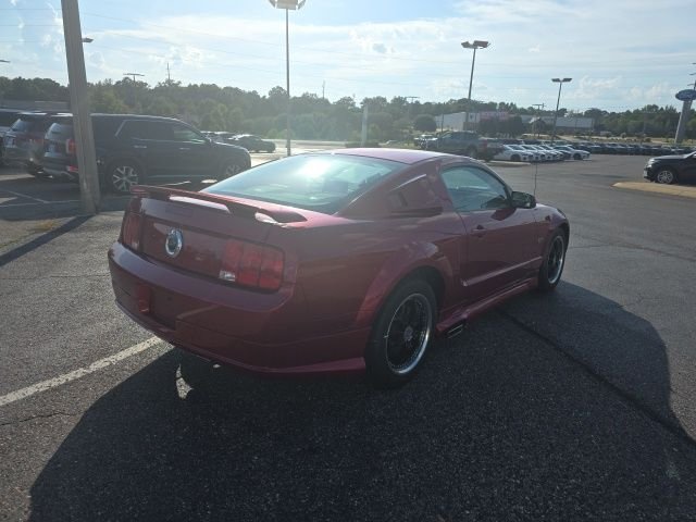 Used 2006 Red Ford GT Premium image 3