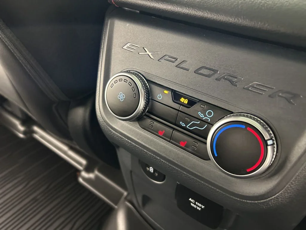 2025 Ford Explorer ST - Photo 38