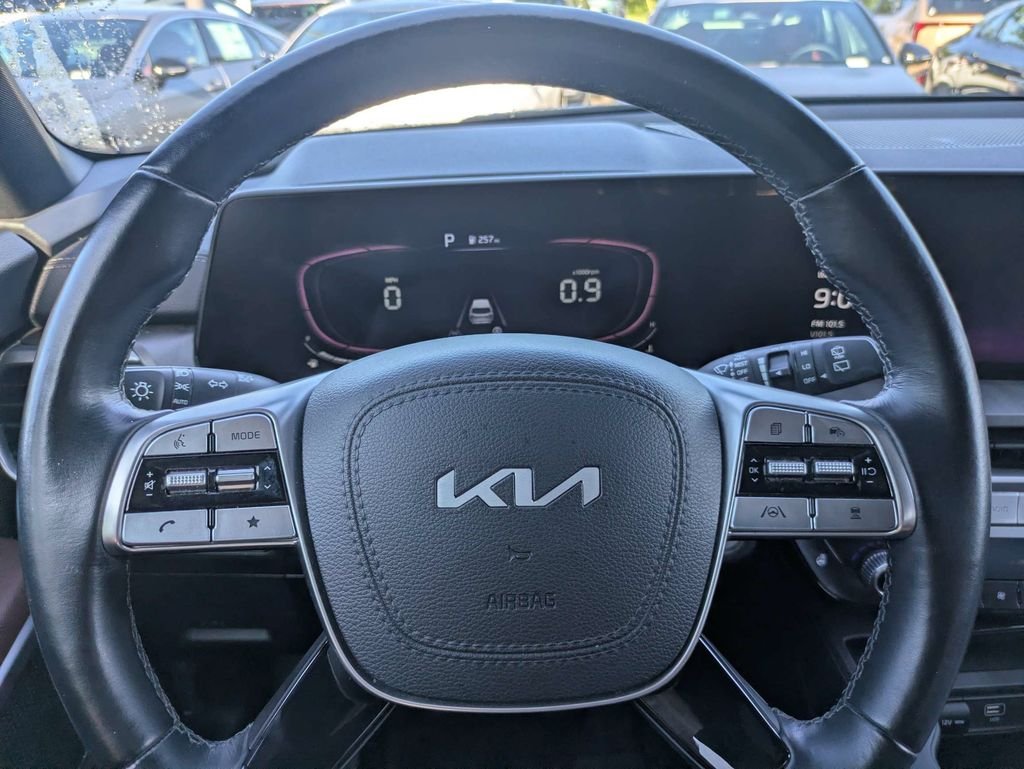 Used 2023 Black Kia EX image 30