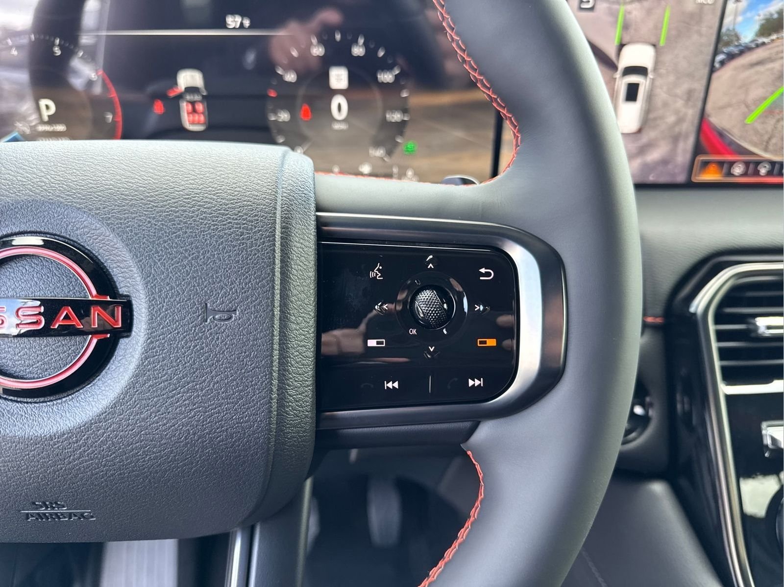 New 2026 White Nissan PRO-4X image 17