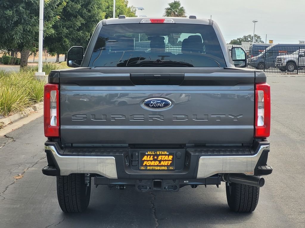 New 2026 Carbonized Gray Metallic Ford F-350® XLT image 4