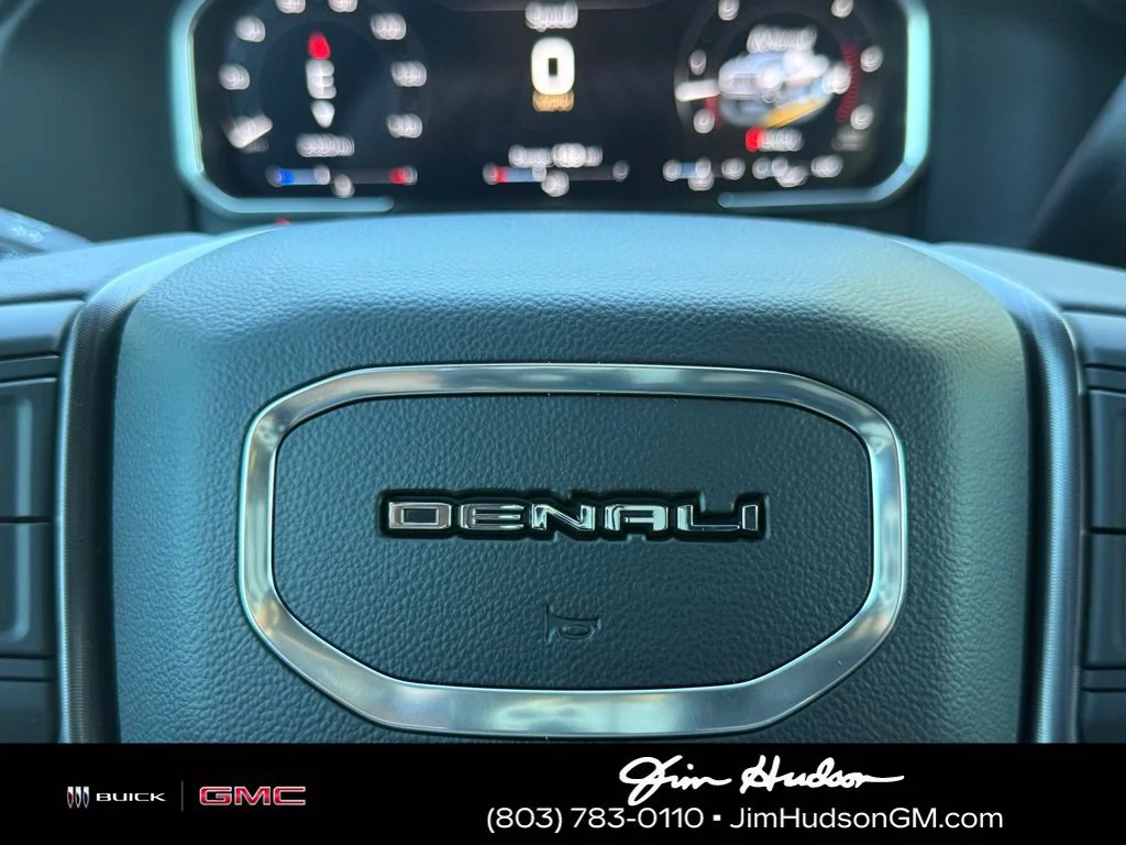 Used 2026 Glacier White Tricoat GMC Denali Ultimate image 28