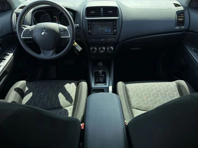 Used 2025 Black Mitsubishi  image 16