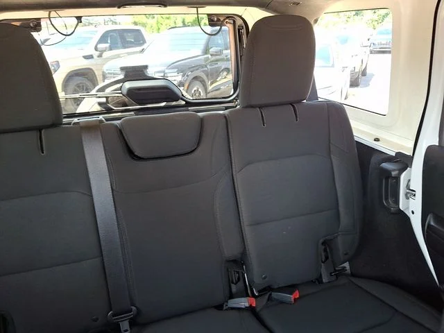 Used 2018 White Jeep Unlimited Sport S image 20