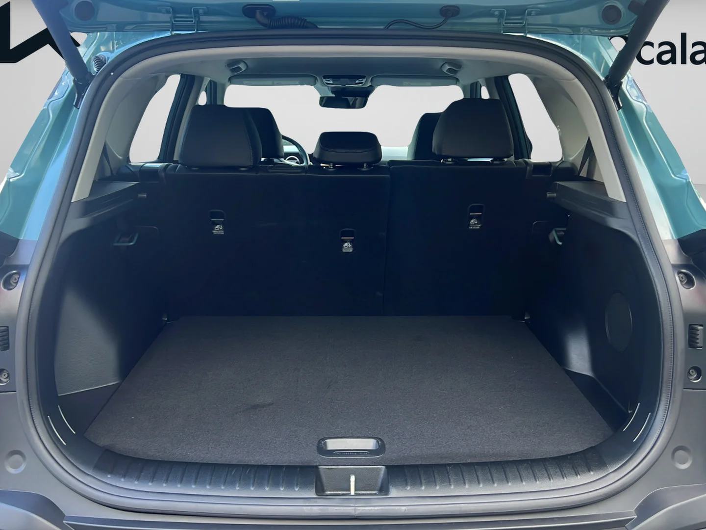 Used 2026 Pluton Blue/Black Roof Kia SX image 9