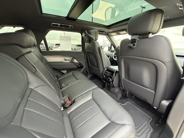 Used 2026 White Land Rover SE image 17