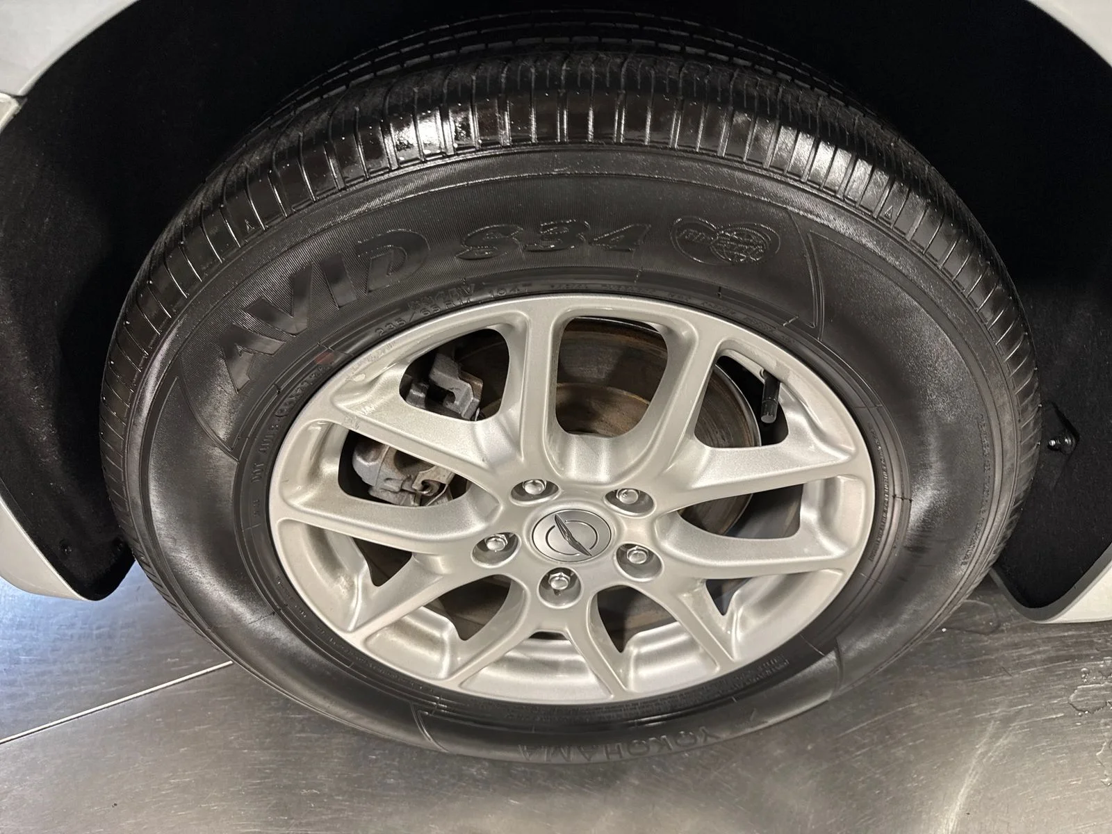 Used 2023 Silver Mist Clearcoat Chrysler Touring L image 13