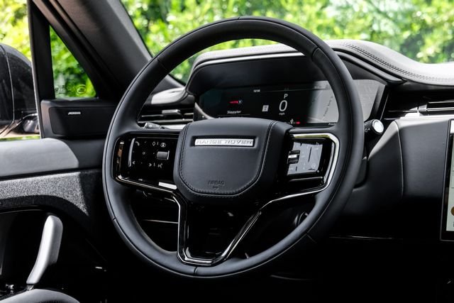 New 2026 Charente Grey Land Rover Dynamic SE image 21