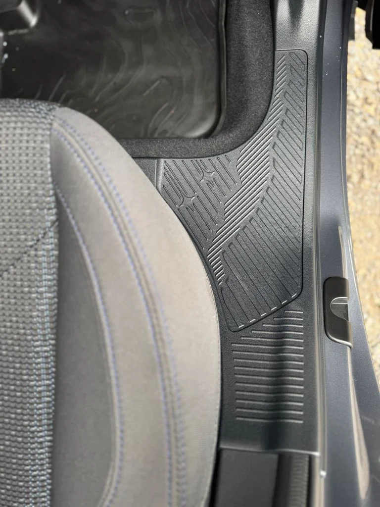 Used 2025 Magnetite Gray Metallic Subaru Premium image 38