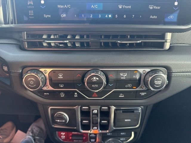 Used 2025 Gray Jeep Rubicon image 35
