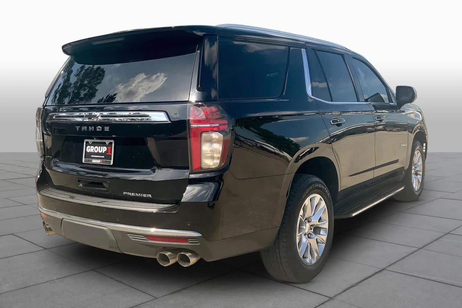 Used 2021 Black Chevrolet Premier image 13