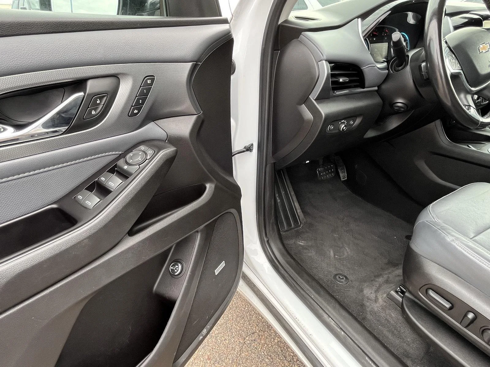 2019 Chevrolet Traverse Premier - Photo 15