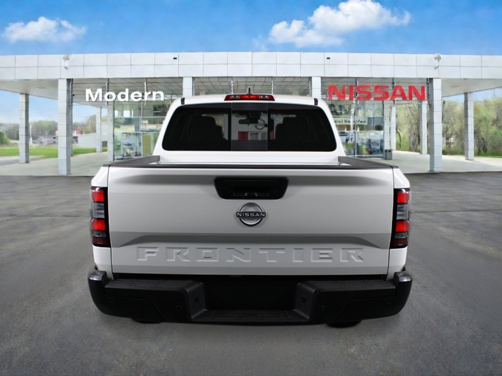 New 2026 Glacier White Nissan S image 4