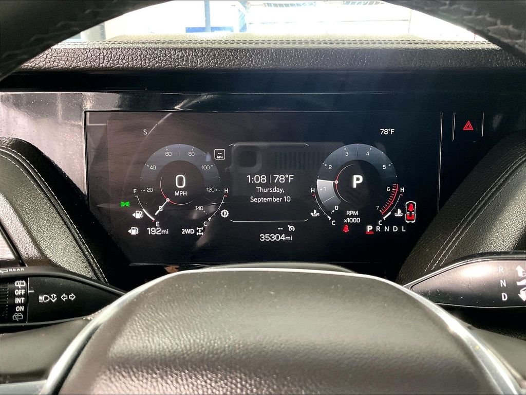 Used 2025 White GMC Denali image 25