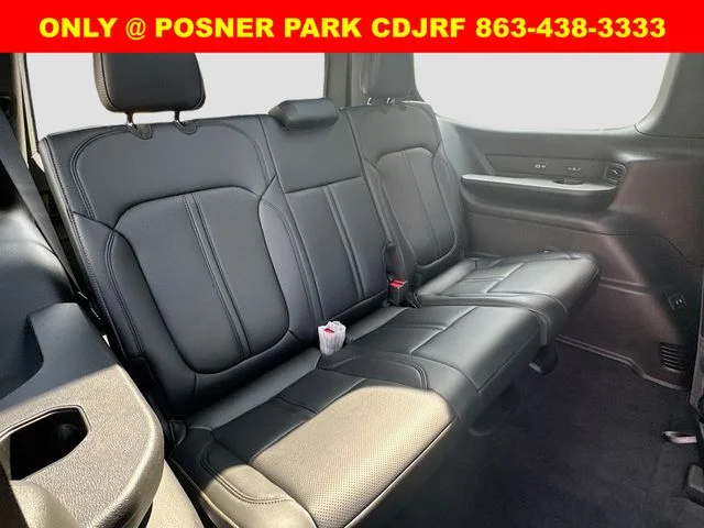 New 2026 Bright White Clear-Coat Exterior Paint Jeep Grand Wagoneer image 29