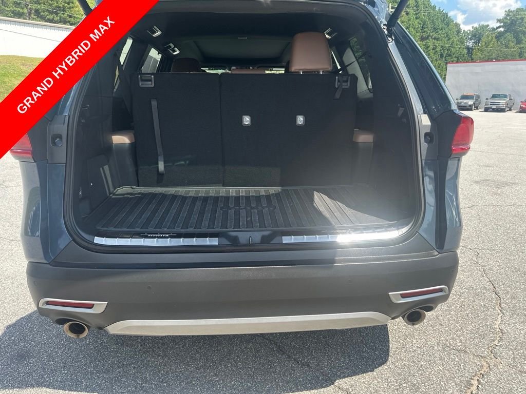 Certified Used 2026 Cloud Toyota MAX Platinum image 9