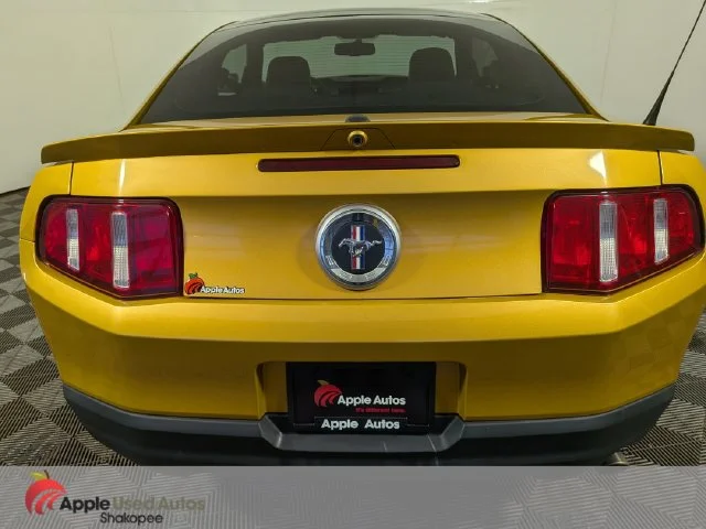 Used 2010 Gold Ford V6 image 6