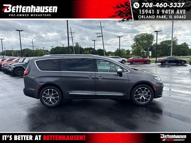 Used 2021 Gray Chrysler Limited image 5