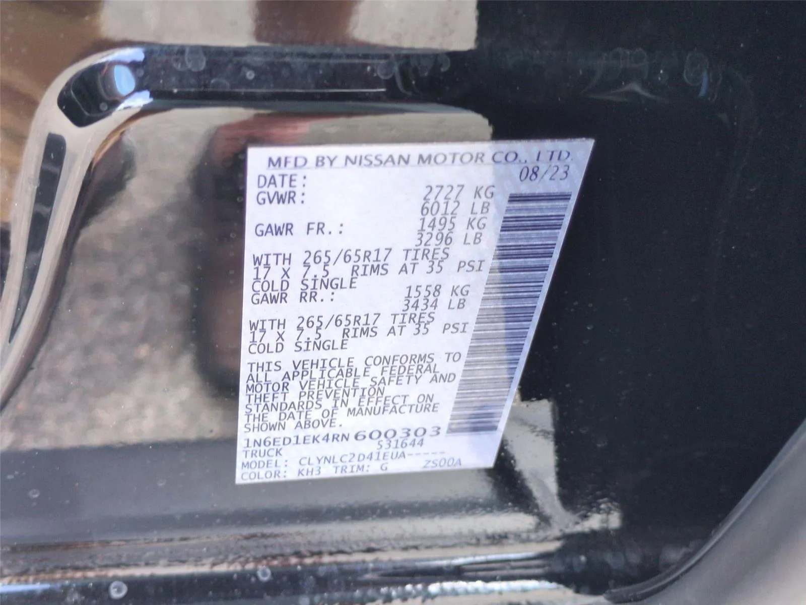 Used 2024 Super Black Nissan SV image 39