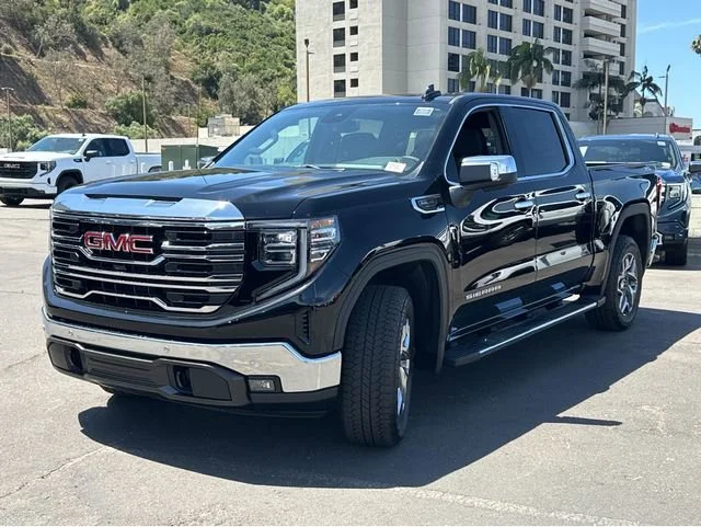 2026 GMC Sierra 1500 SLT - Photo 10