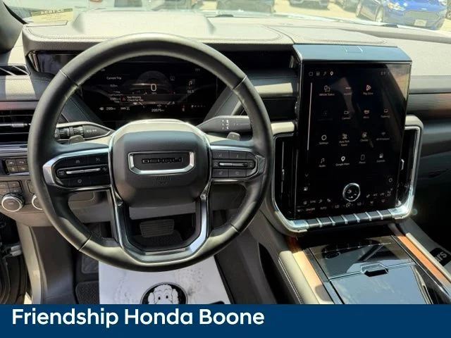 Used 2025 Silver GMC Denali image 25