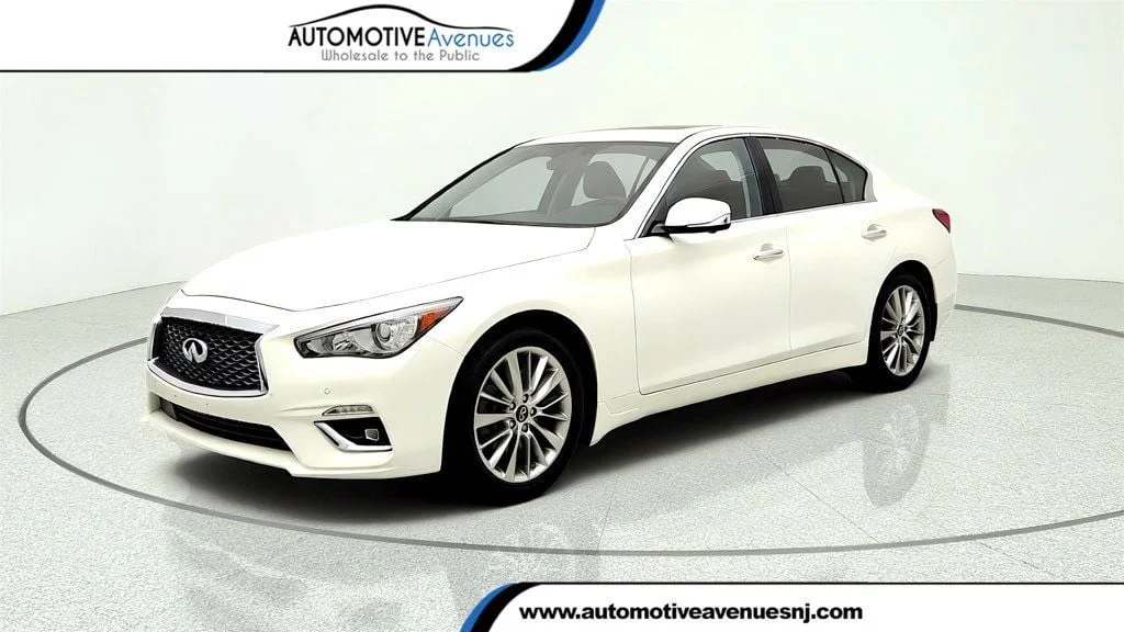Used 2023 Pure White INFINITI LUXE AWD image 1