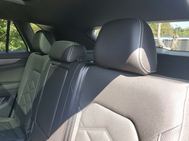 2026 Volkswagen Atlas Cross Sport SE w/Tech - Photo 10